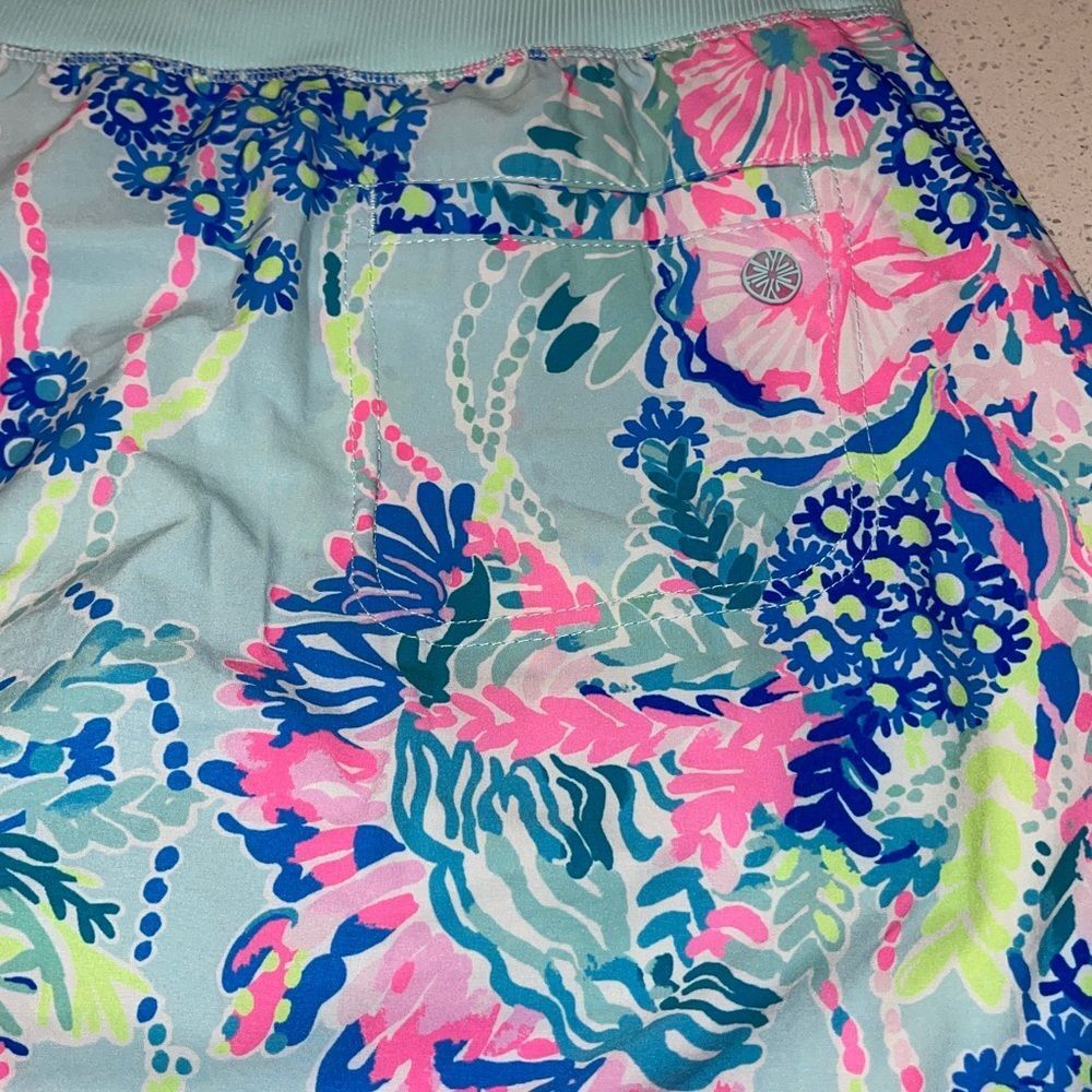 Lilly Pulitzer Lixletic Run Around Skort uof 50 style 5937. Size M - Picture 6 of 6